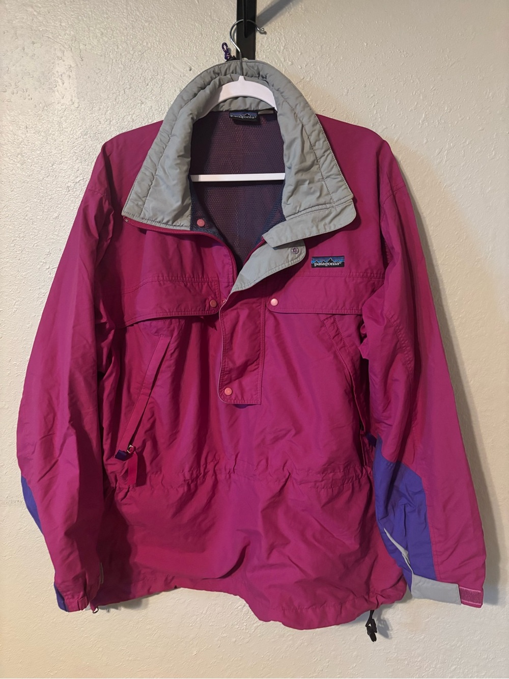 90’s Patagonia Purple and Gray Jacket with Multicolor Logo